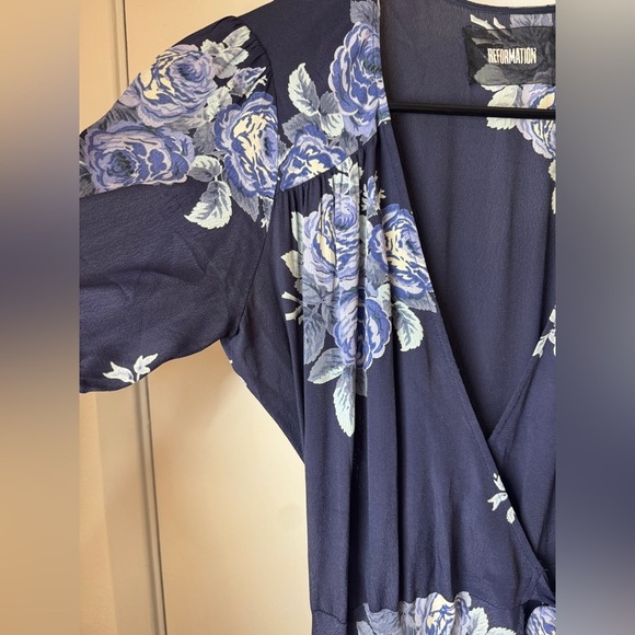 Reformation Oversized Floral Navy Blue Maxi Short Sleeves Wrap Cocktail Dress S - Picture 4 of 17